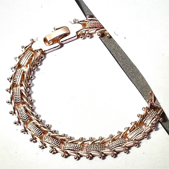 14 K Gold Plated Bracelet - Picture 7 of 7